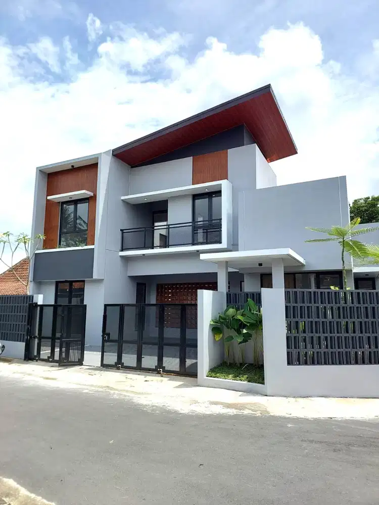 Rumah Hook Baru dekat Grand Tlogoadi