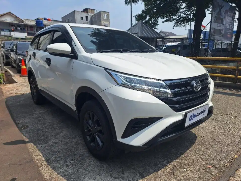 DP MURAH Daihatsu Terios 1.5 X Bensin-MT 2021 Putih CSRXB