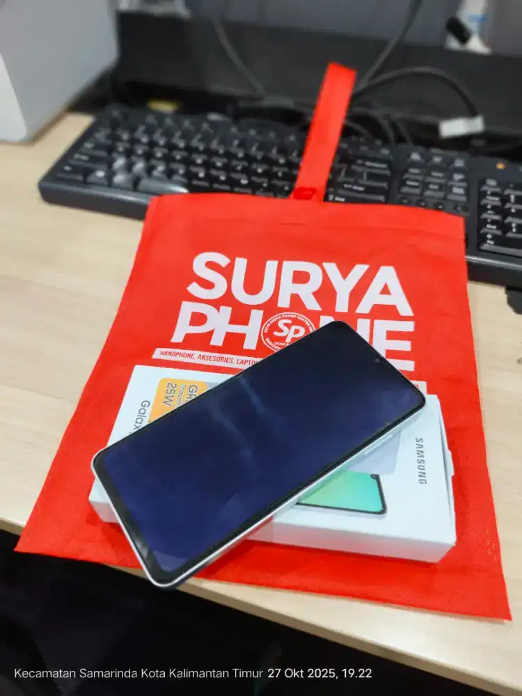 Handphone Samsung A06 4/64 Gb