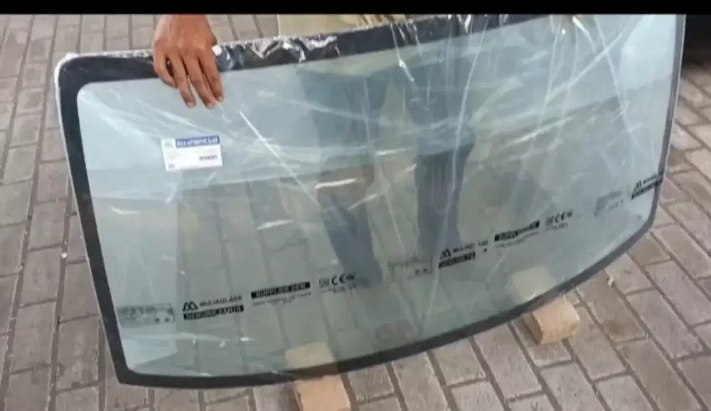 kaca mobil +pemasangan