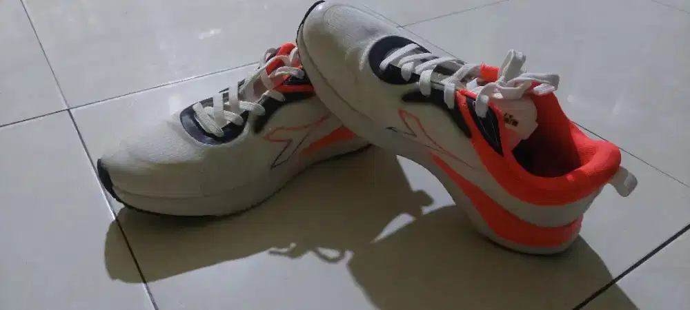 JUAL SEPATU DIADORA FARUGA