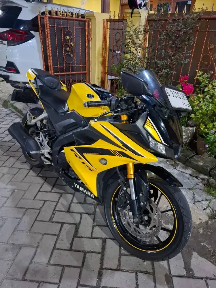 2018 Yamaha R15 v3 Tinggal Pakai Surat Lengkap