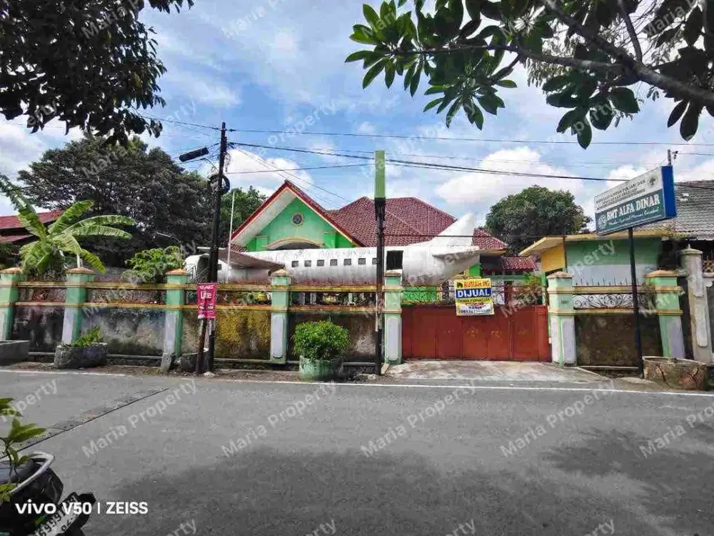dijual rumah dipleret utama solo