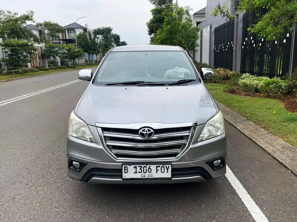 Toyo5ta Kijantg Innova 2.0 G AT 2015bb Siap Luar Kota