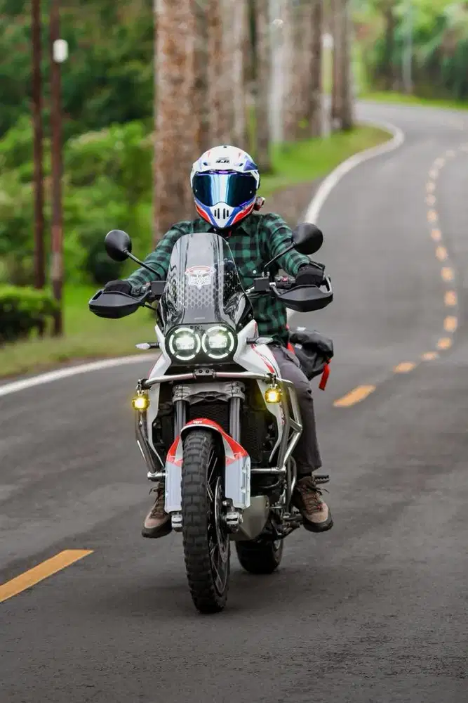 Ducati DesertX low KM