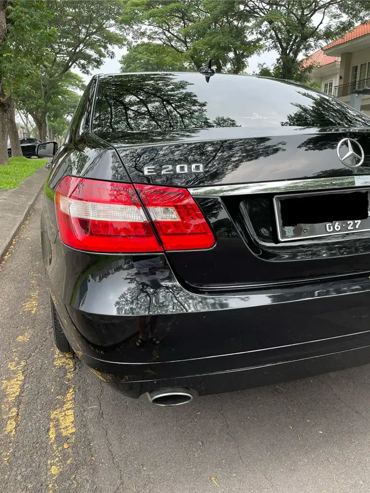 Mercedes-Benz E200 2012 Bensin