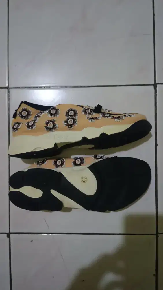 Sepatu Dior sz 39