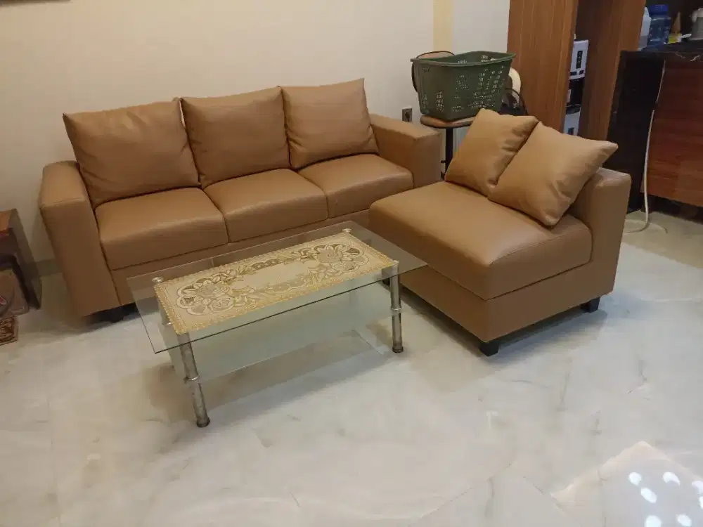 dijual full set sofa dan meja kaca