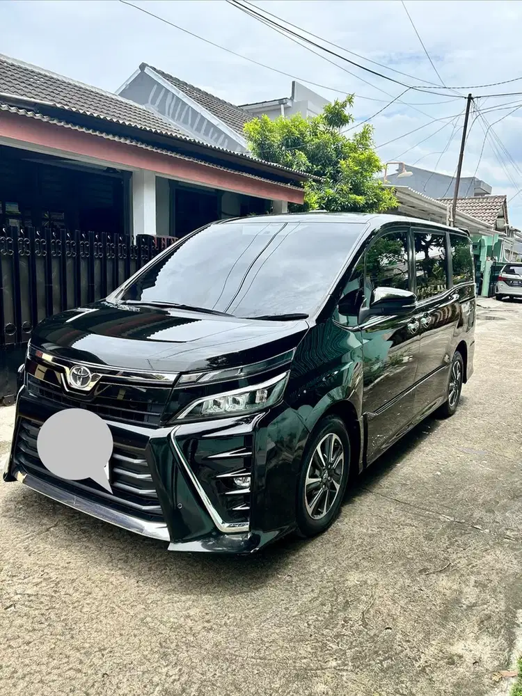Toyota Voxy 2018 Bensin