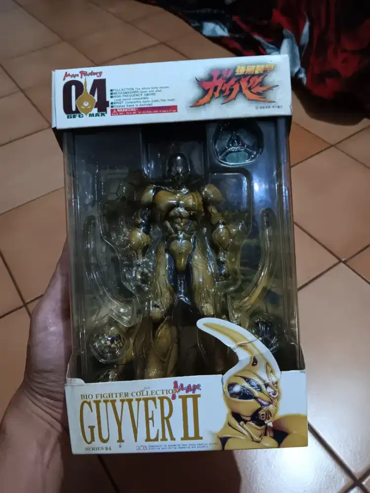 Figure guyver max factory