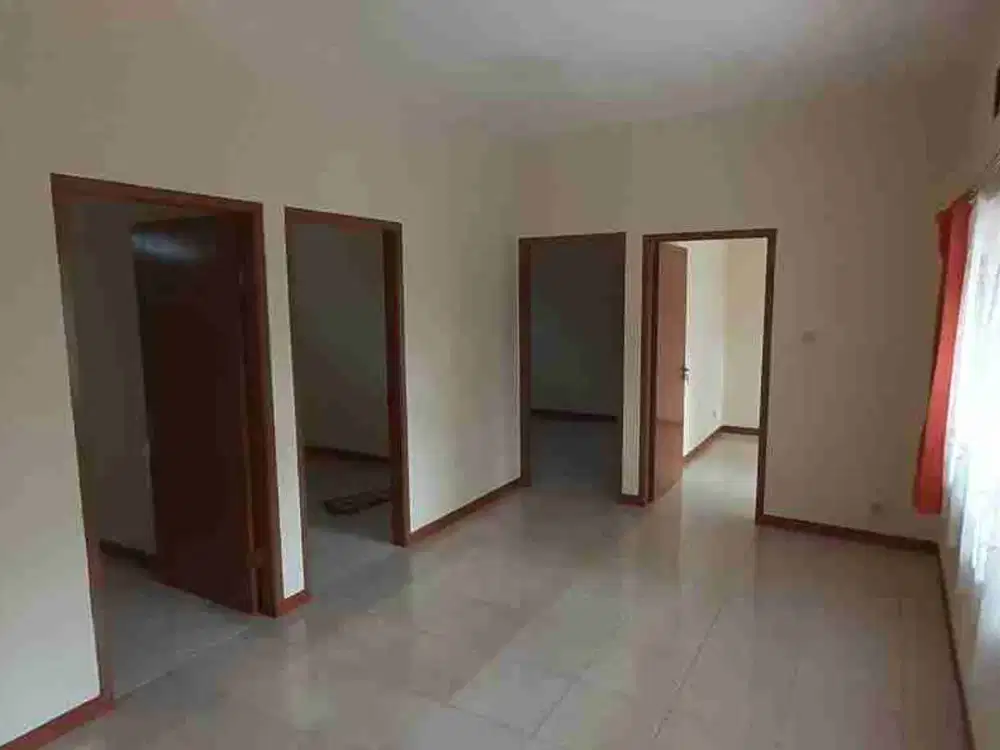 Disewakan Rumah Nyaman 1 Lantai di Area Cigadung