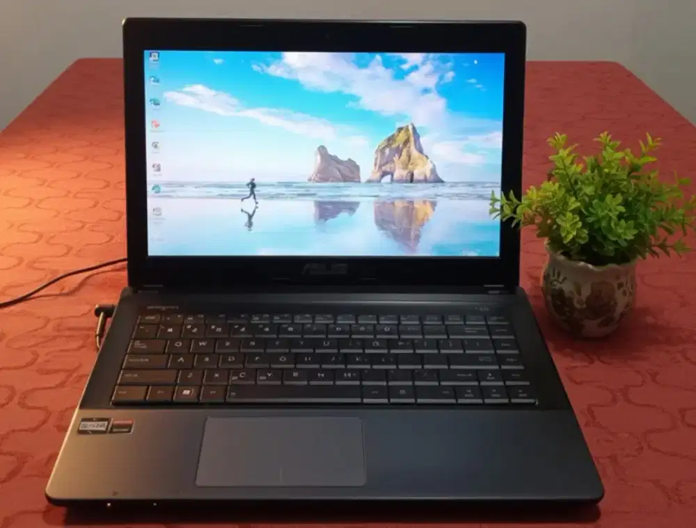 Laptop Asus X45U