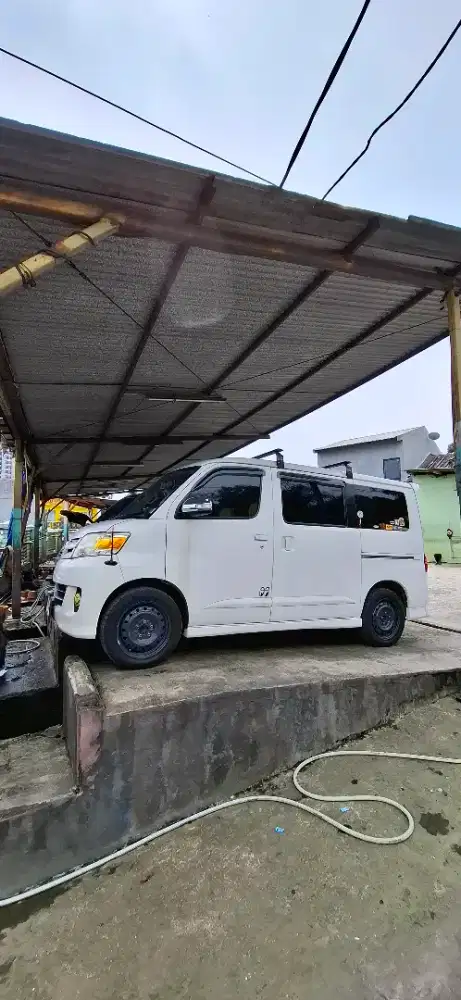 Daihatsu Luxio x 2013 manual