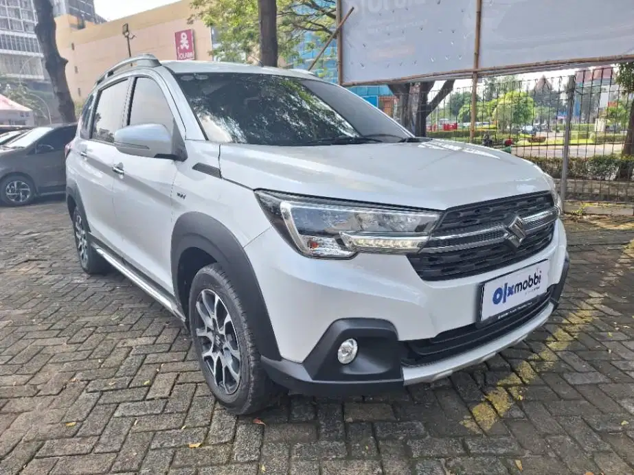 DP MURAH Suzuki XL7 1.5 Beta Bensin-AT 2021 Putih CUZXB