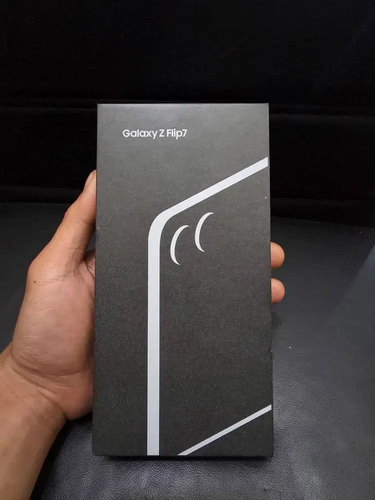 Samsung Galaxy Z Flip7 12/512GB