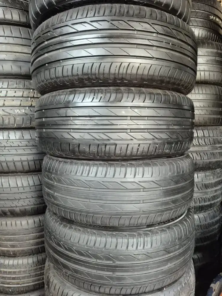 Ban copotan BMW X1 Bridgestoen turanza T001 RFT 225/50R18 85% ..4pcs