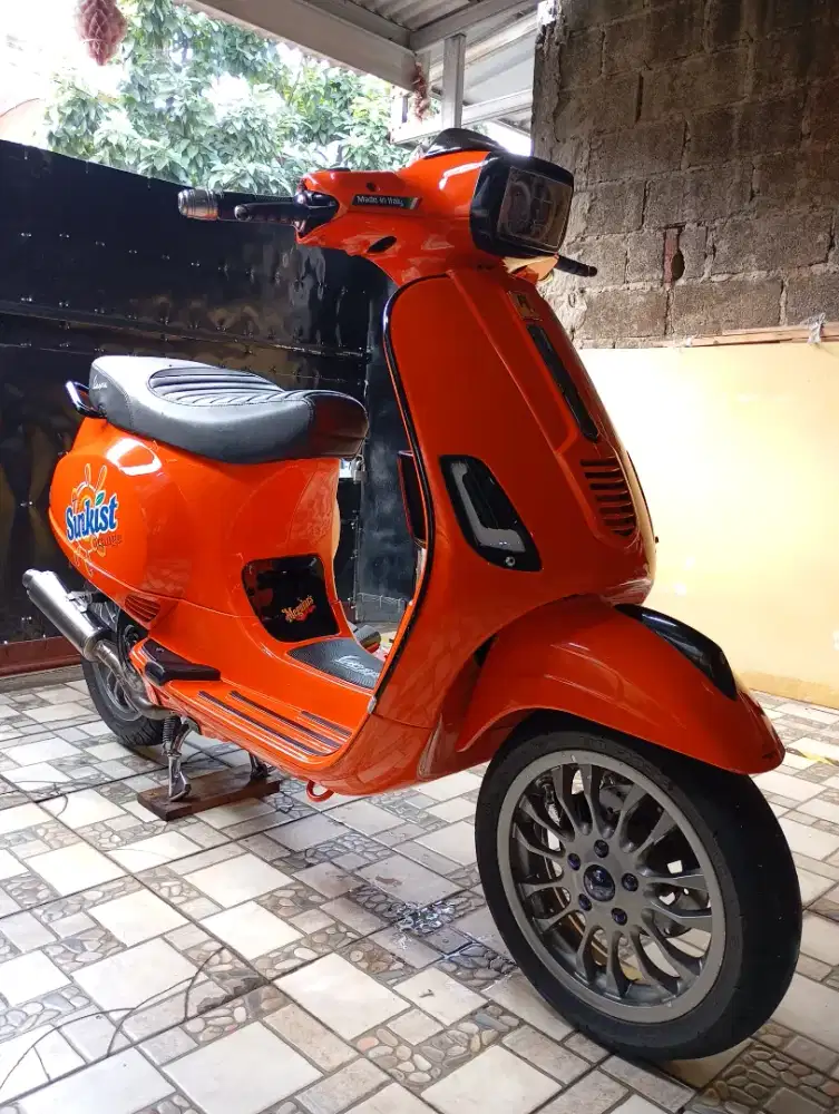 Vespa S 150 3vie piaggio spesial edition orange tahun 2013 bulan 09