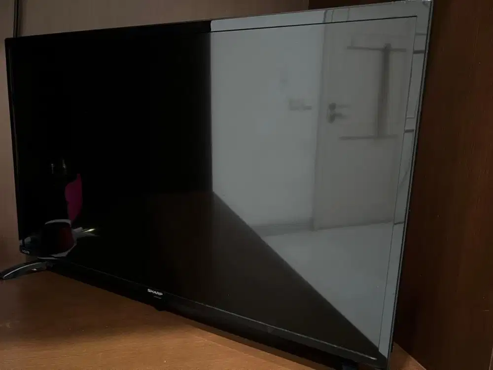 TV MEREK SHARP 32”