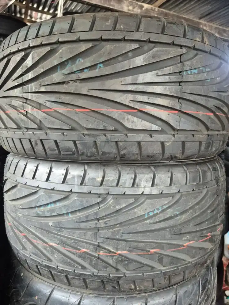 Ban baru nos toyo proxes T1R 265/35 R18 2022..2pcs