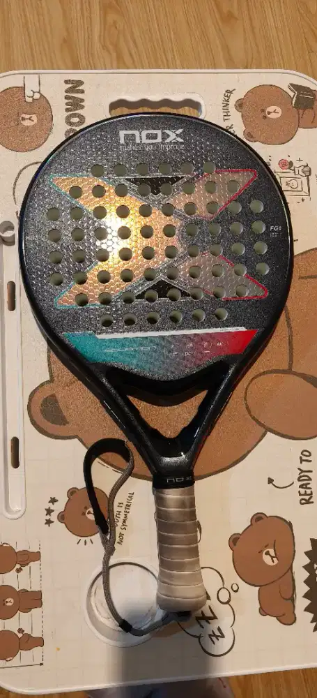 Raket Padel - Nox Equation Advance (2 bulan pemakaian)