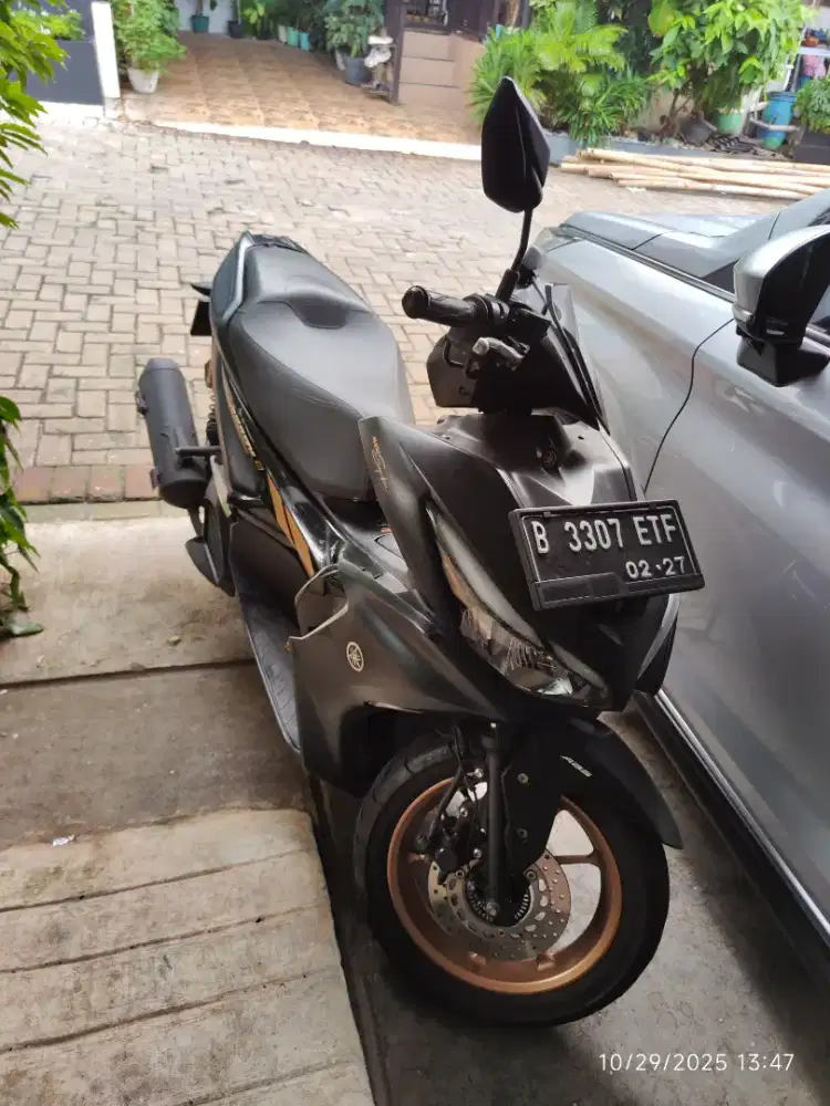 Aerox ABS Connected 2022 Hitam