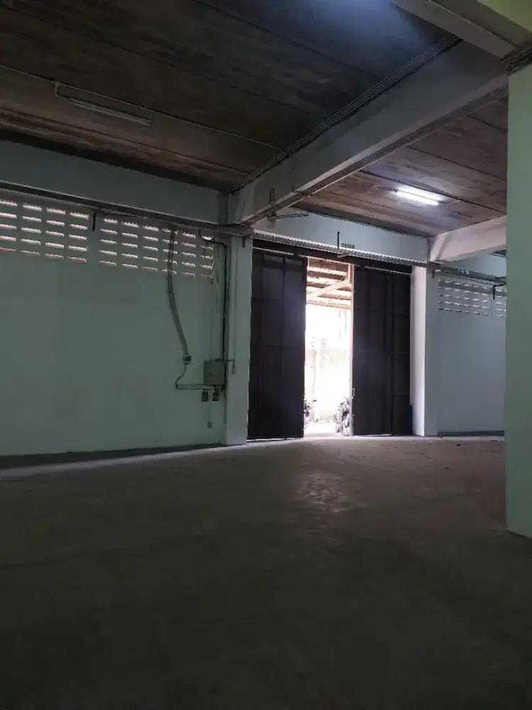 Disewakan Gudang Bagus Dan Siap Pakai Di Kawasan Jiep Pulogadung