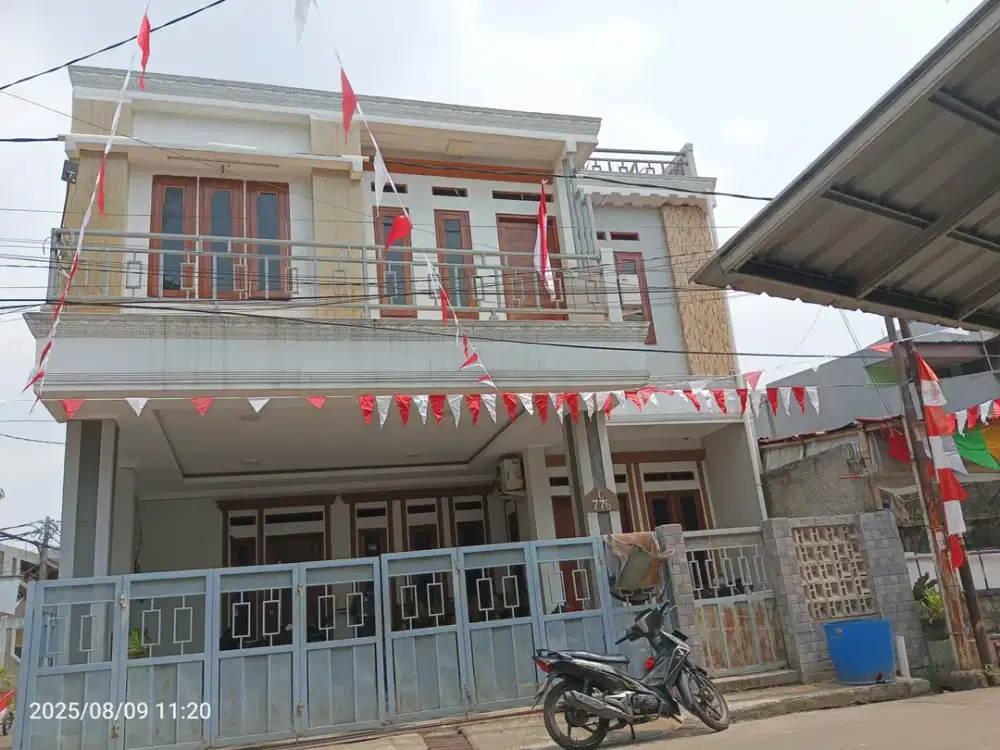 Rmh baru 2.5 lantai duta Kranji Bintara kolam renang