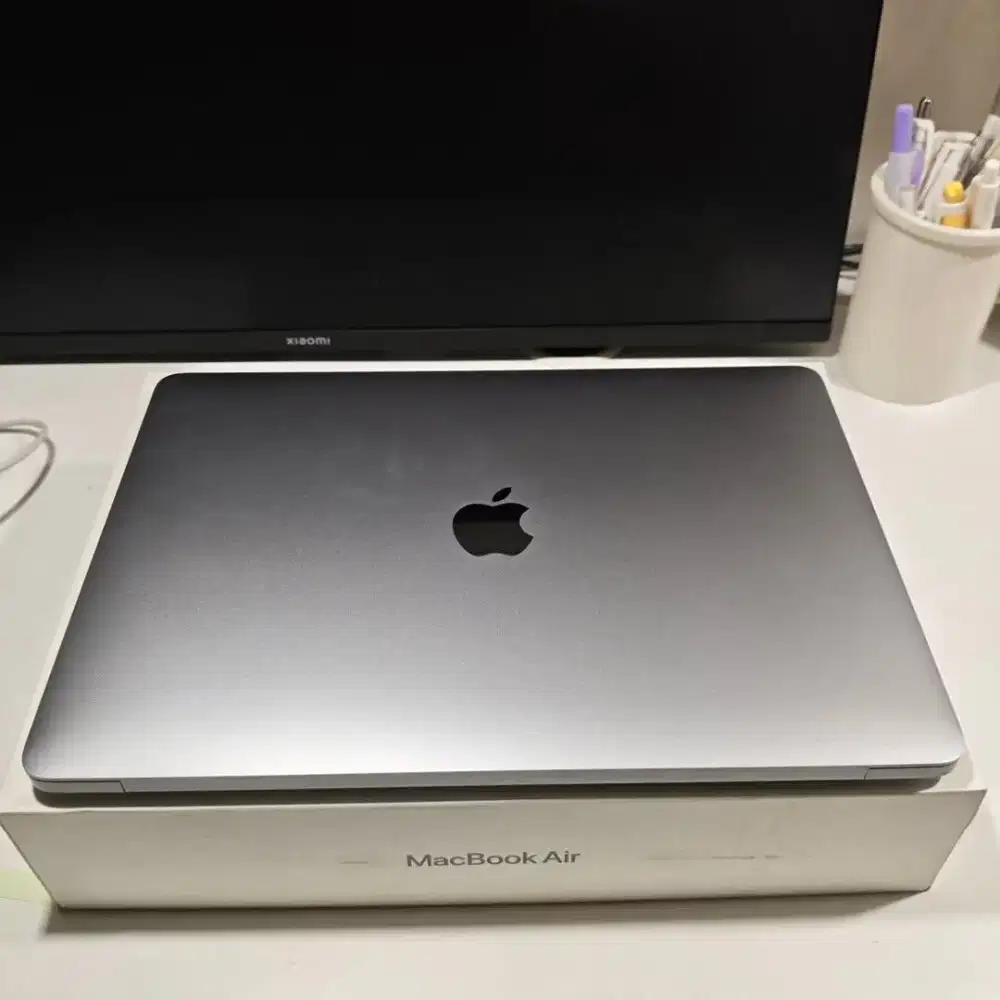 MACBOOK AIR M1 8/256