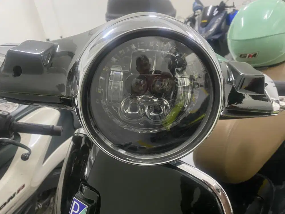 Vespa Primavera 2022