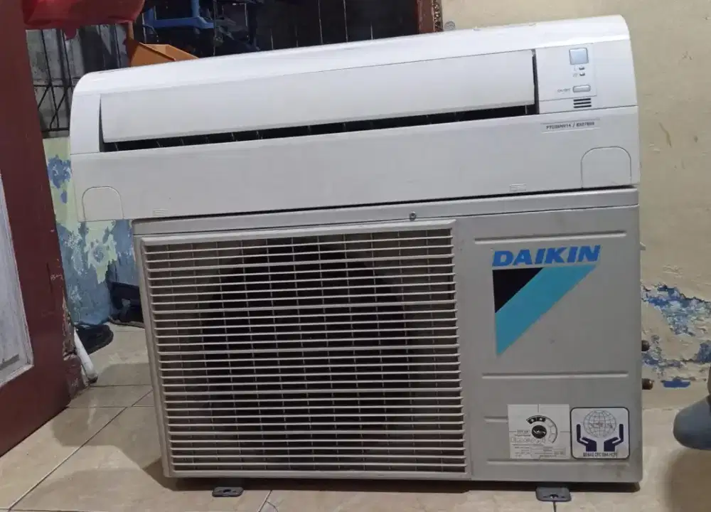 Ac daikin second 1 pk