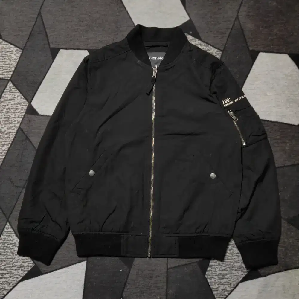hangten bomber jacket like new