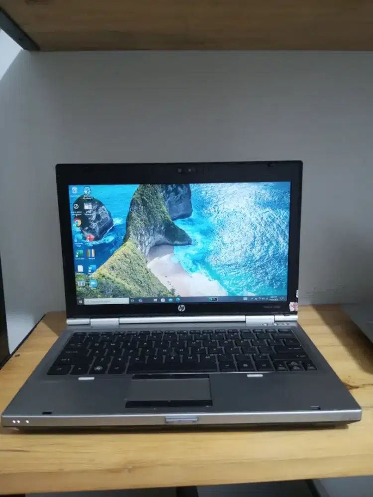 Hp Elitebook 2560p vpro Core i5-2540M  DDR 8GB 500GB 12.5 2.5 Jam