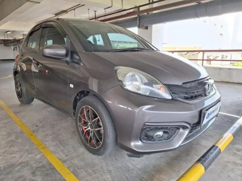 DP RENDAH Honda Brio Satya 1.2 E Bensin-AT 2017 UFIS