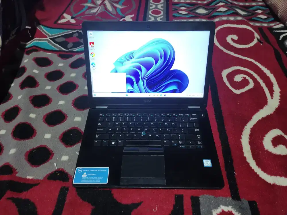 A931 Laptop Dell latitude E7470 Ram 8gb SSD 256gb core i5 gen6 FullHD