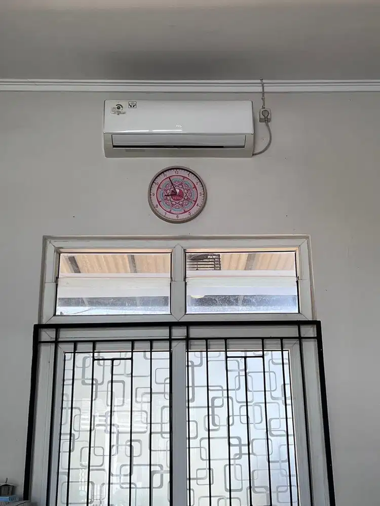 DIJUAL AC TCL 1.5PK SECOND LIKE NEW!