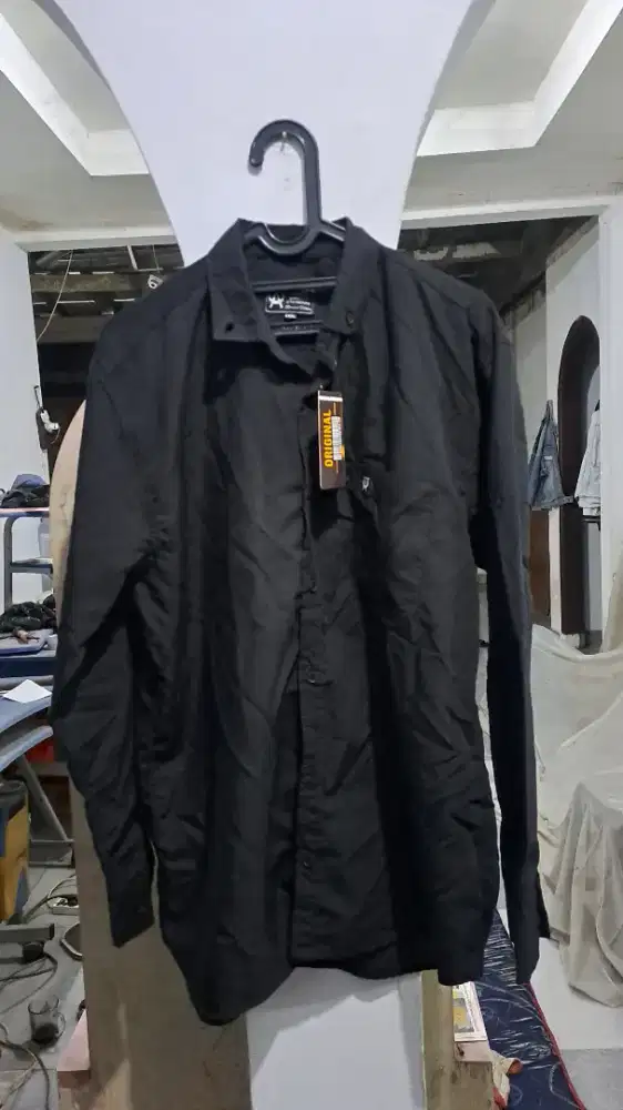 Kemeja Hitam Lengan Panjang (3xl)