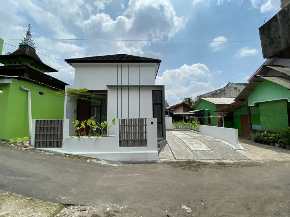 Rumah Cantik 500jt an Siap Huni di Jl Kaliurang KM 12 dekat Kampus UII