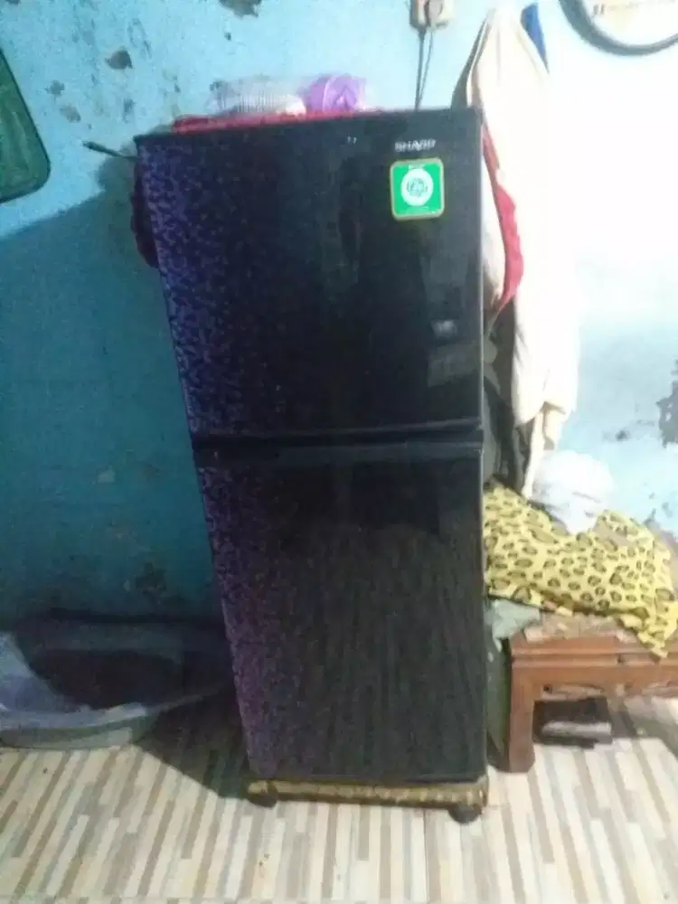 Kulkas Sharp 2 pintu Low Watt SJ 236 MN HS