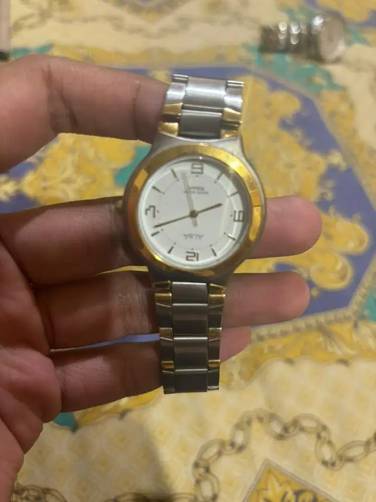 jam tangan alba