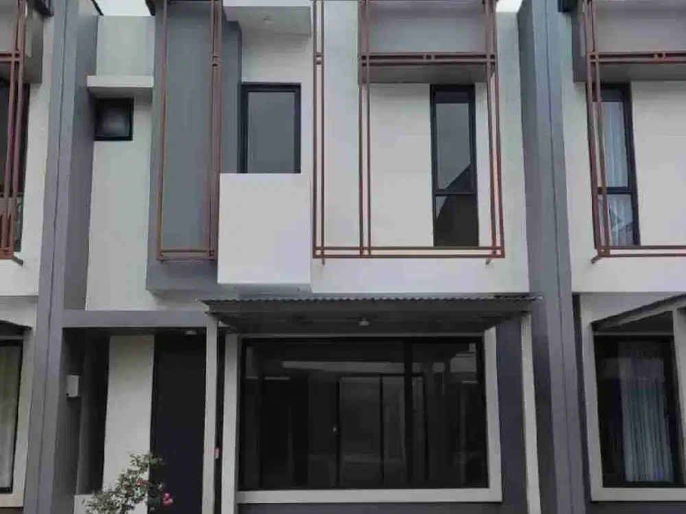 Rumah Furnished 2 Lantai di Yuthica BSD