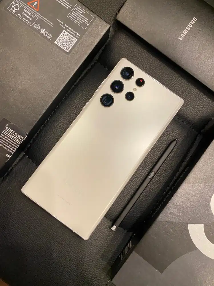 Samsung S22 Ultra 12/256GB SEIN, Mulus No minus, Lengkap Fullset ori