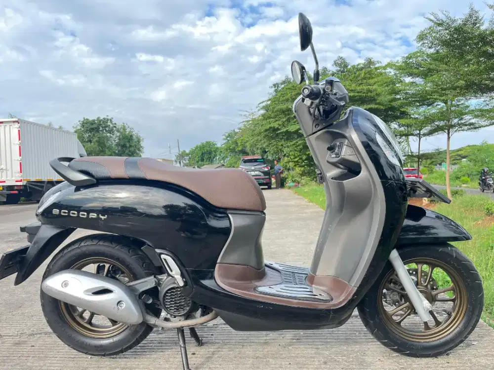HONDA SCOOPY PRESTIGE KEYLESS TAHUN 2022