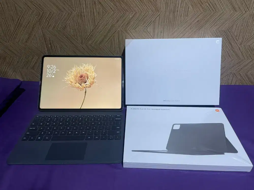 Xiaomi Pad 6S Pro 12.4

 dan KEYBOARD (SEPAKET)