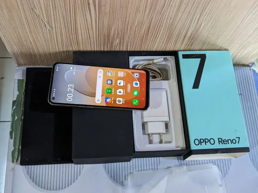 Oppo Reno7 8/256 fullset Resmi original