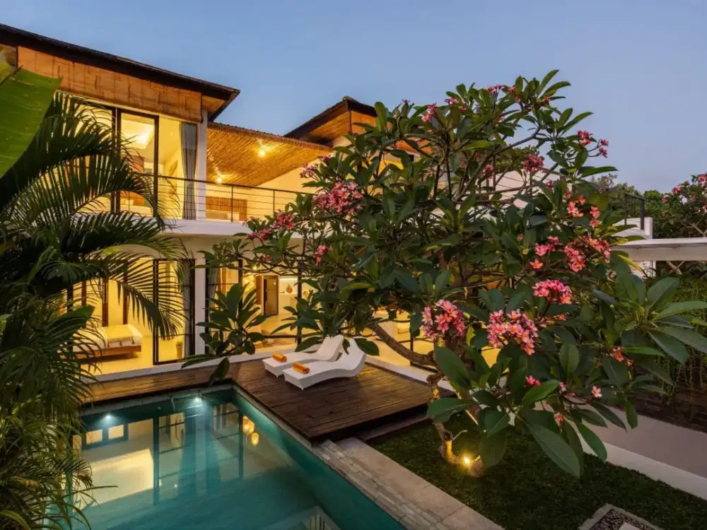 Dijual Villa Mewah Kolam Renang di Canggu Bali, 5 Menit Pantai Canggu