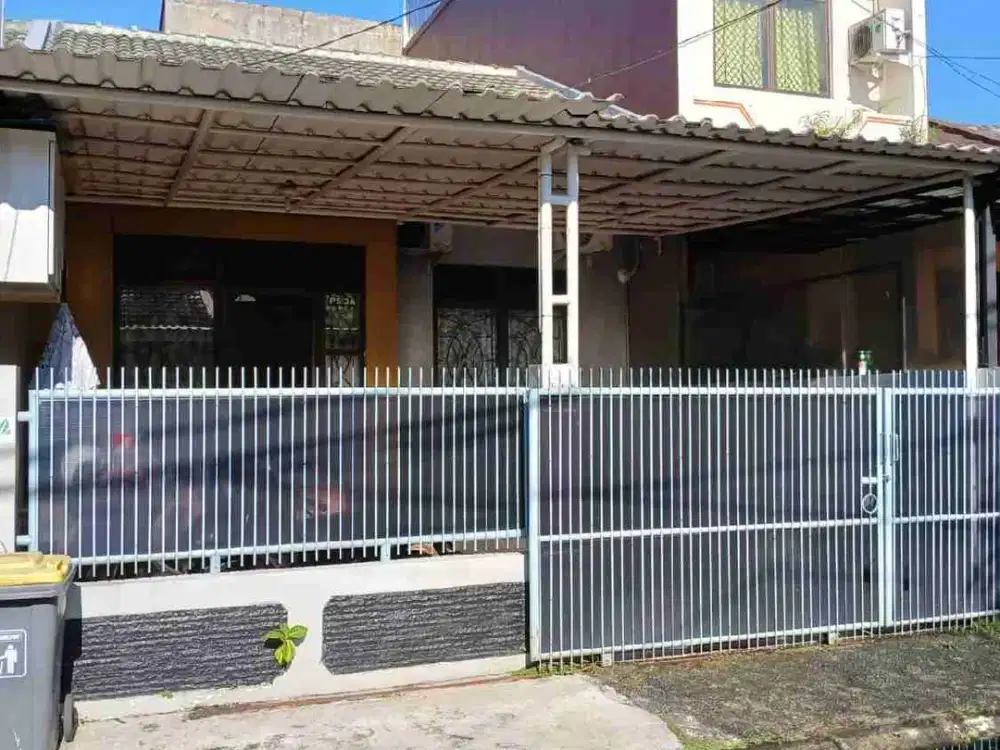 Jual cepat rumah di Kencana loka BSD sektor 12 4