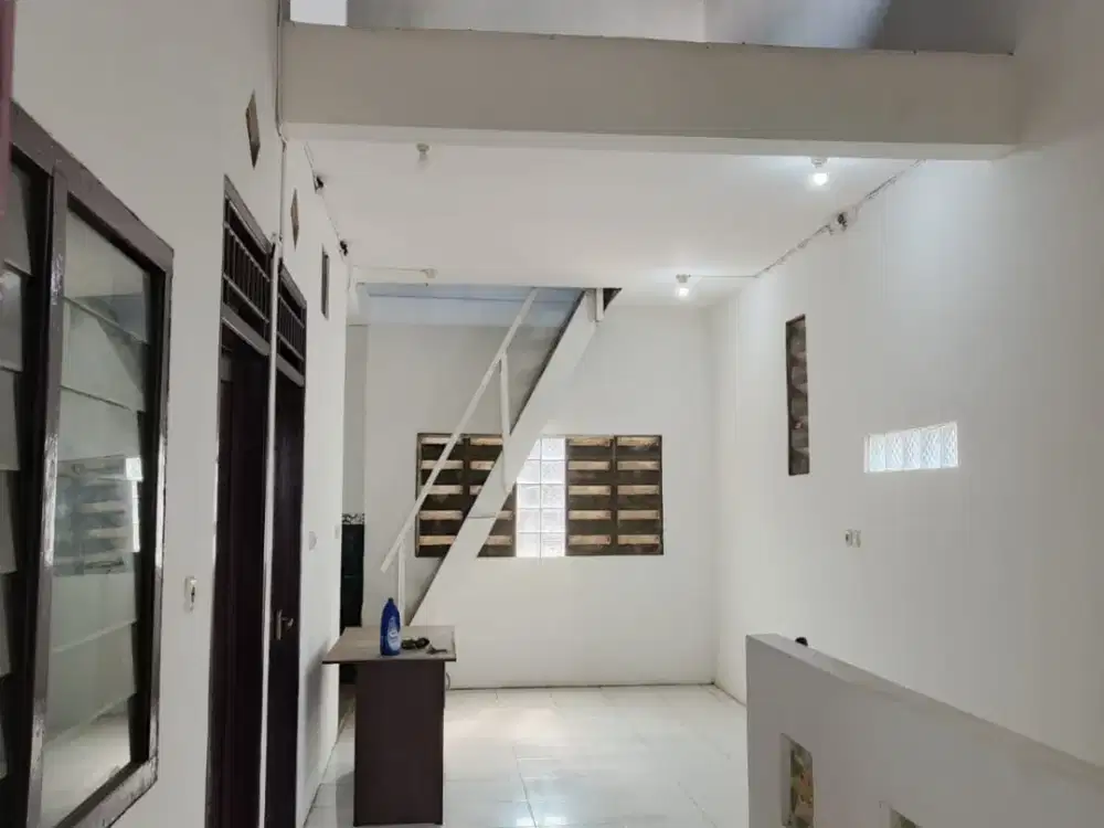 DIJUAL MURAH RUMAH 2,5 LT. DI BOJONG INDAH ,JAKARTA BARAT