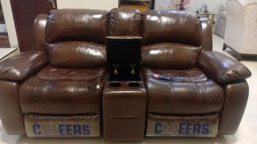 Sofa Cheers Informa Reclainer bukan Cellini