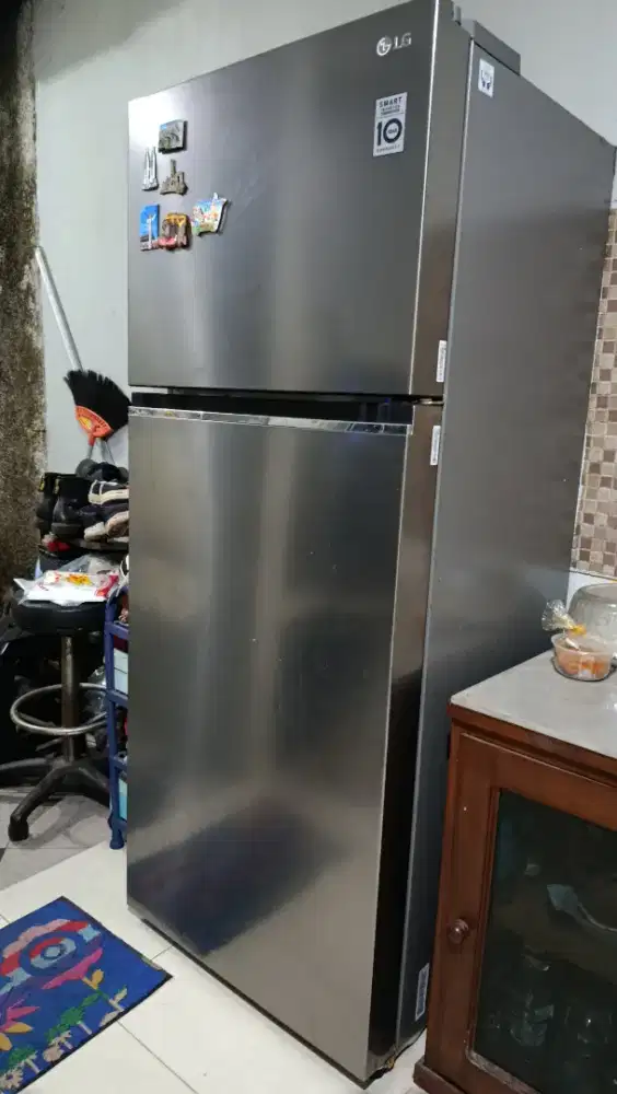 Kulkas LG 2 Pintu Inverter