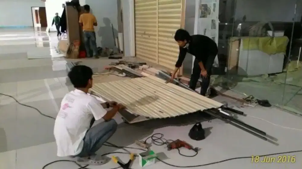 SERVICE ROLLING DOOR